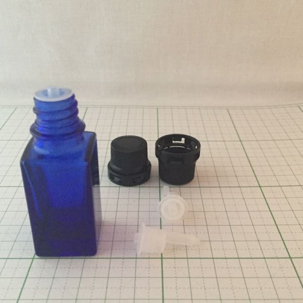 画像4: 10ml ブルー・ドロップ栓セット ◆角型・セキュリティキャップ (4)
