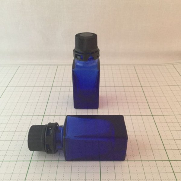画像3: 10ml ブルー・ドロップ栓セット ◆角型・セキュリティキャップ (3)