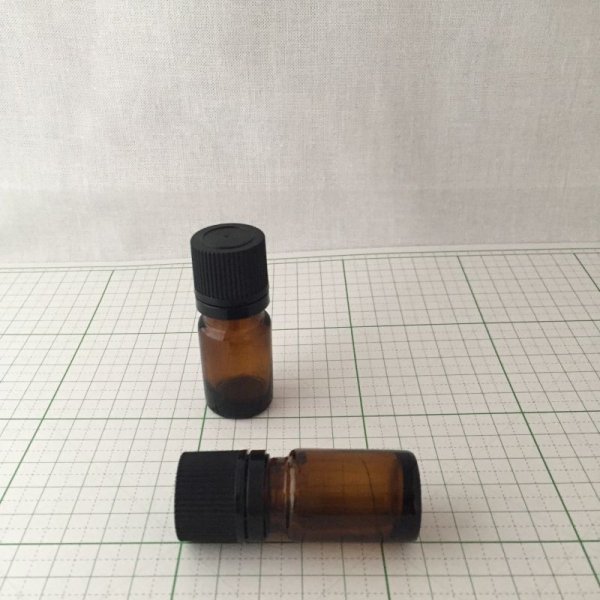 画像2: 5ml アンバー・ ドロップ栓セット　 (2)